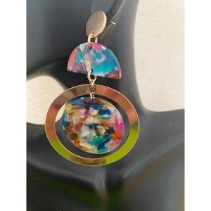 Multicolored Design in Hoops